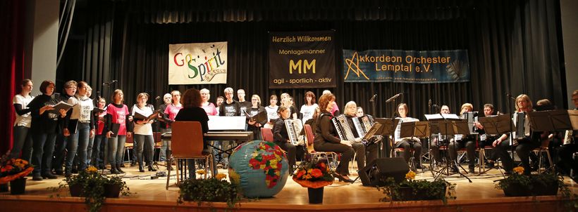 W&auml;hrenddessen pausierte das Orchester.